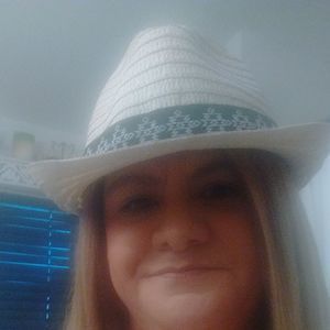 Meet your Posher, Gina